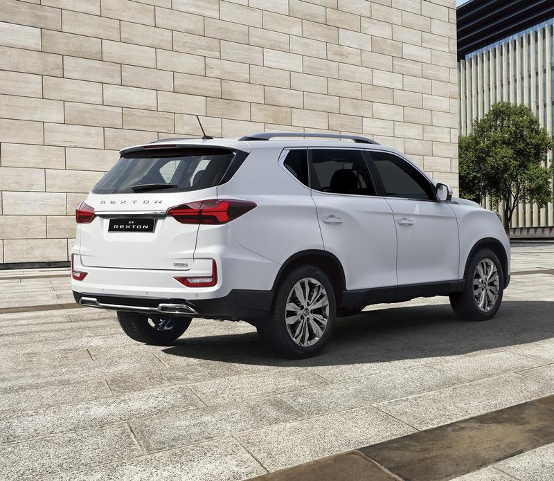 KGM Rexton: Справжній позашляховик. Офіційно в Україні!